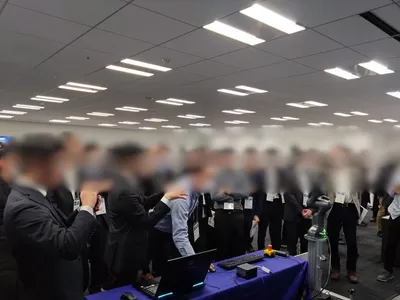 Sim-to-Realデモの来場者